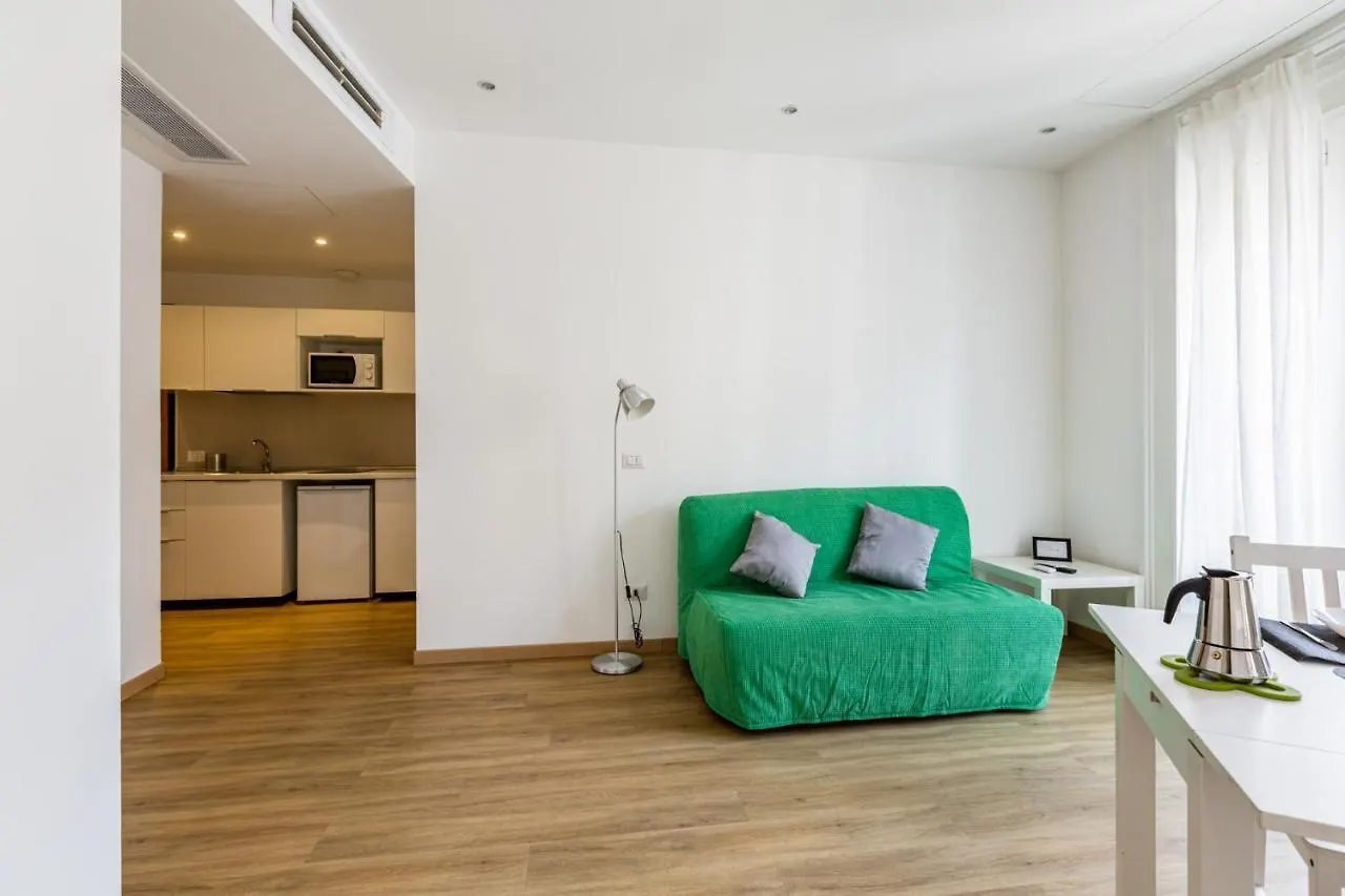 Apartment Top Accommodations In The Heart Of Milano!